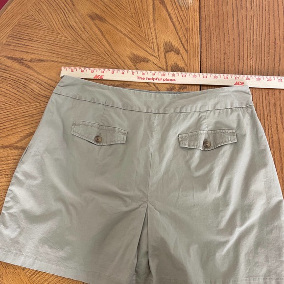 Dockers Golf Khaki Skort Women Sz 14 rarely used - Picture 4 of 8